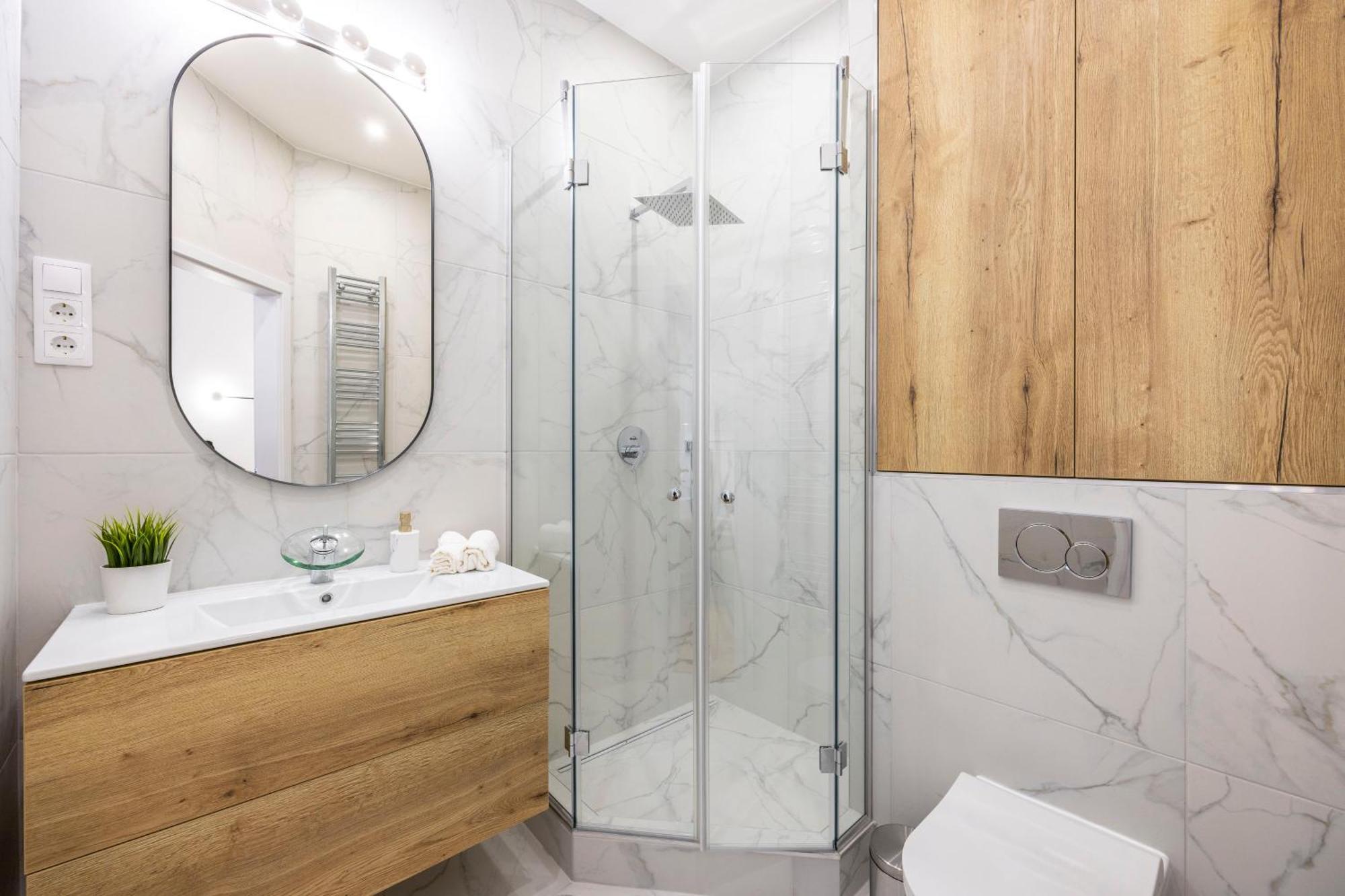 Luxurious Central 4Bedrm 3Bathrm Residence W/ Balcony Будапеща Екстериор снимка
