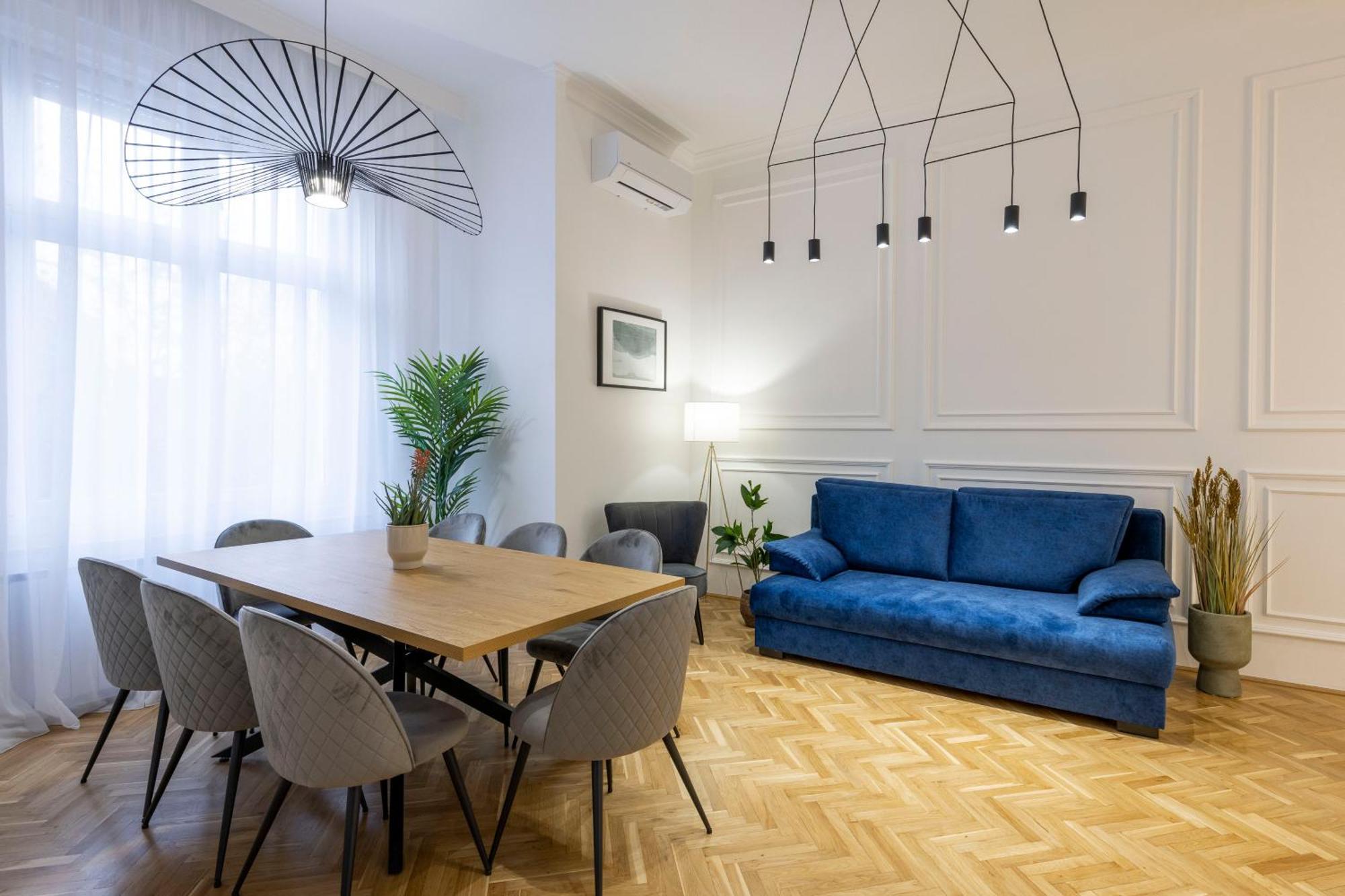 Luxurious Central 4Bedrm 3Bathrm Residence W/ Balcony Будапеща Екстериор снимка