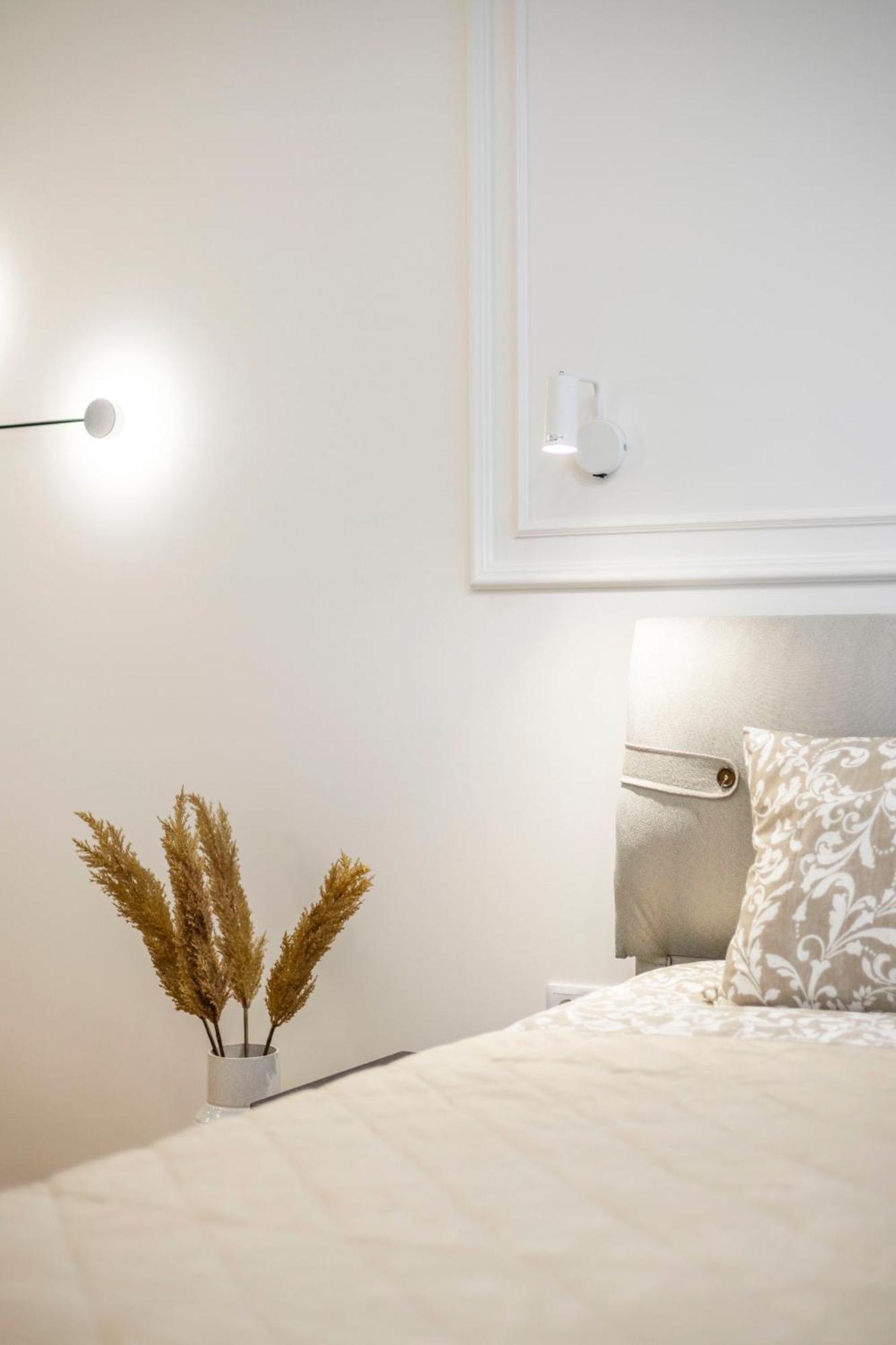 Luxurious Central 4Bedrm 3Bathrm Residence W/ Balcony Будапеща Екстериор снимка